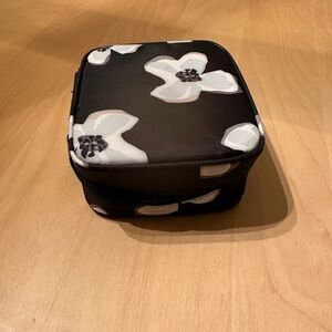 Thirty-One Small Tech Organizer in Scattered Flowers